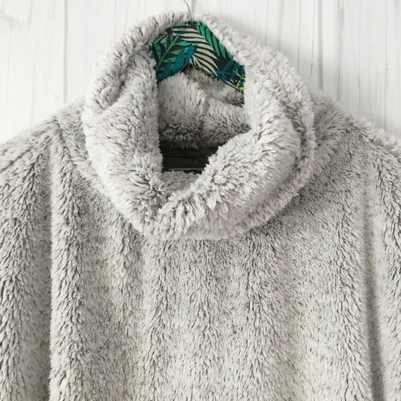 Dylan Cowl Neck Sherpa Fuzzy Pullover Gray Size Medium - Picture 3 of 7